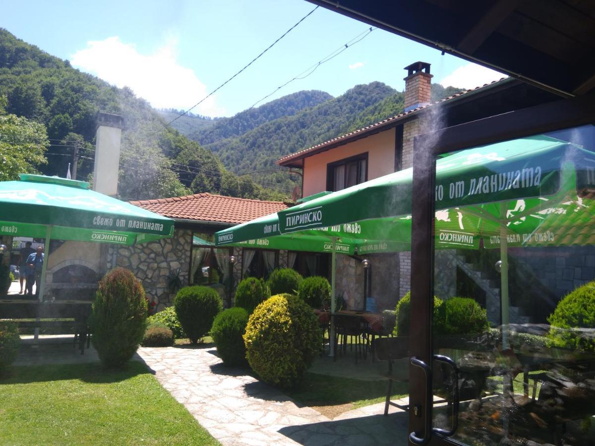 Стар Мерак Hotel Ribarica Ngoại thất bức ảnh