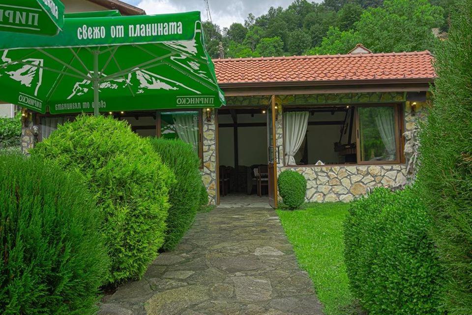 Стар Мерак Hotel Ribarica Ngoại thất bức ảnh